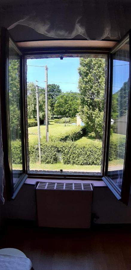 Chez Josie, Chambre 18Mcarre Dans Une Longere Normande Francheville  Extérieur photo